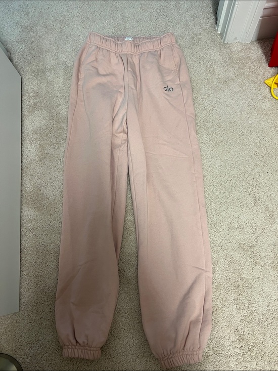 ALO Yoga Other - ALO Yoga Blush Pink Logo Joggers